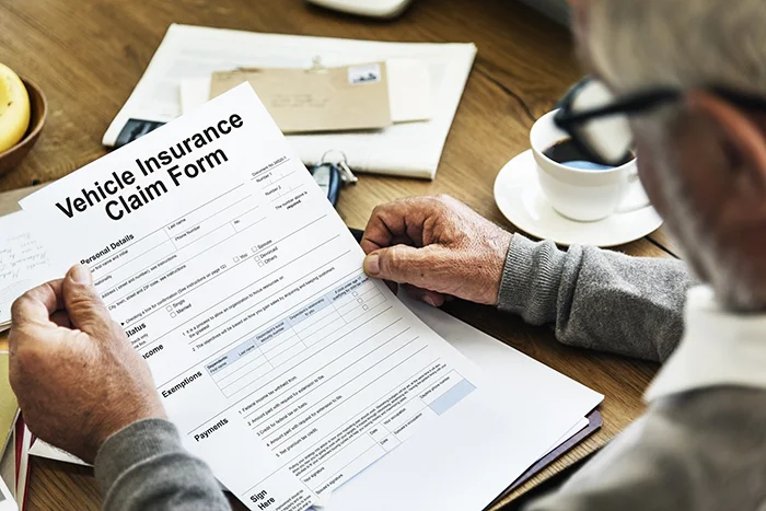 Evaluating an insurance company settlement offer
